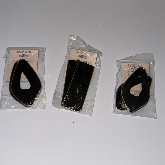 Blossom (Set of 3) Black Earrings Two Gold trim & one silver trim New in Package - Picture 11 of 16